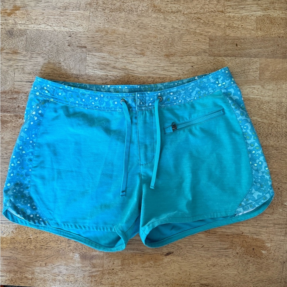 White Sierra Women's Blue Shorts Size 6